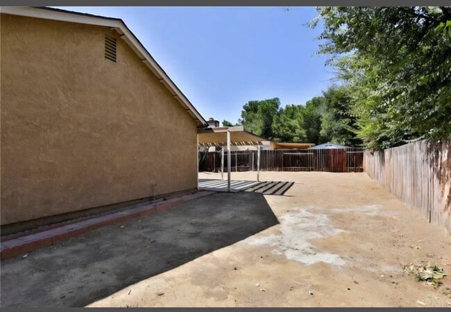 Building Photo - 5835 Norman Way