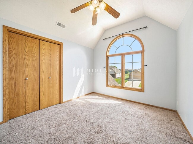 Building Photo - 4 Bedroom Papillion Home!