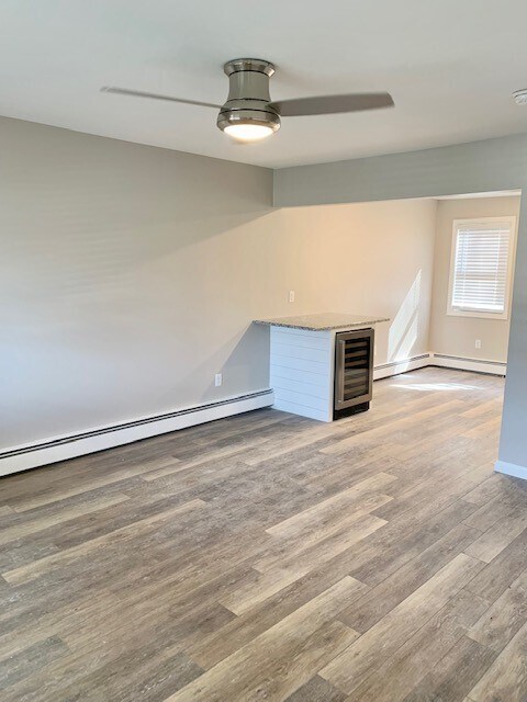 Building Photo - 52 Carol Ave