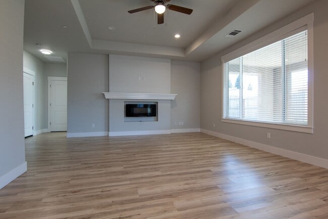 Building Photo - 6053 Fallworth Dr