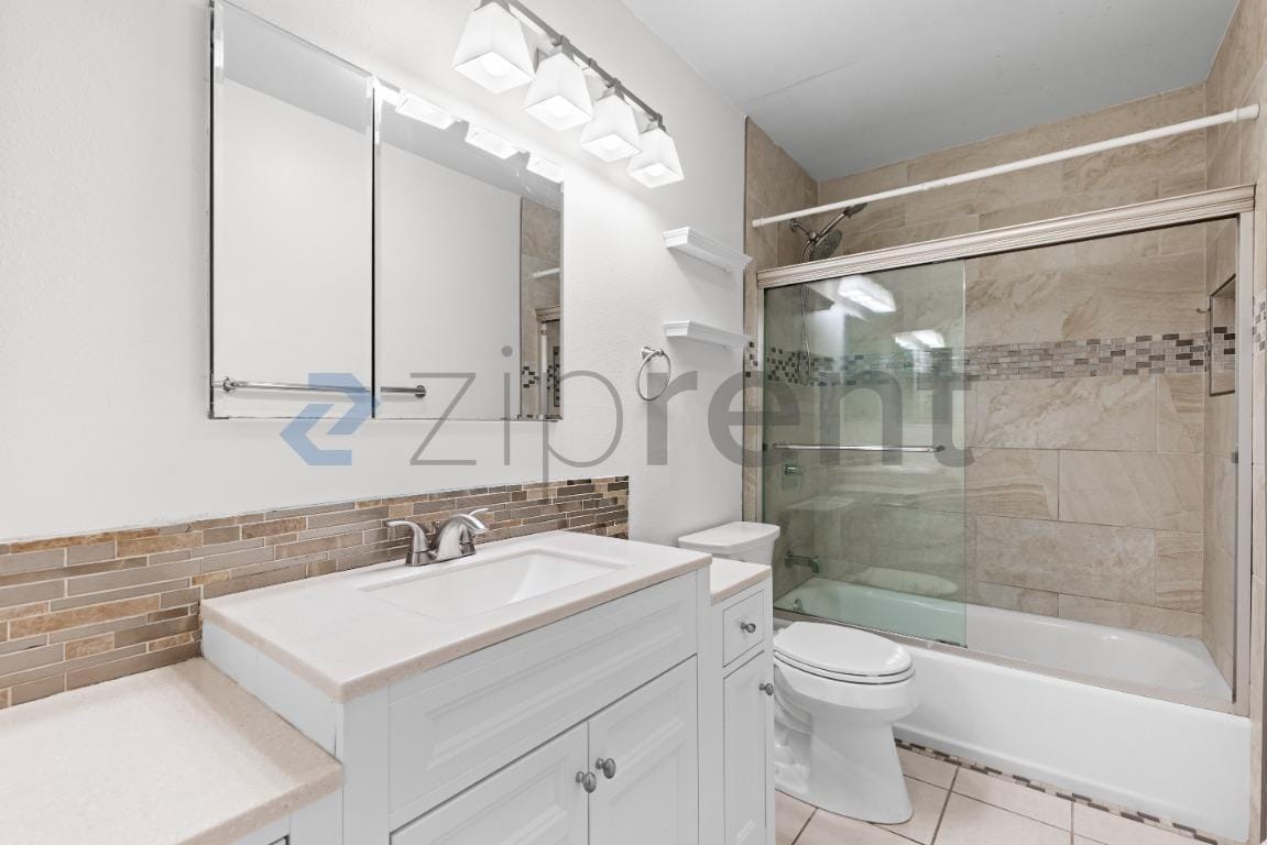 Building Photo - Unit A2