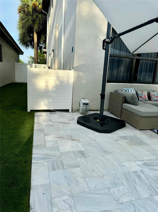 Building Photo - 4915 Whispering Way