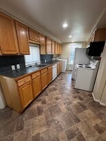 Building Photo - 410 Washtenaw Ave