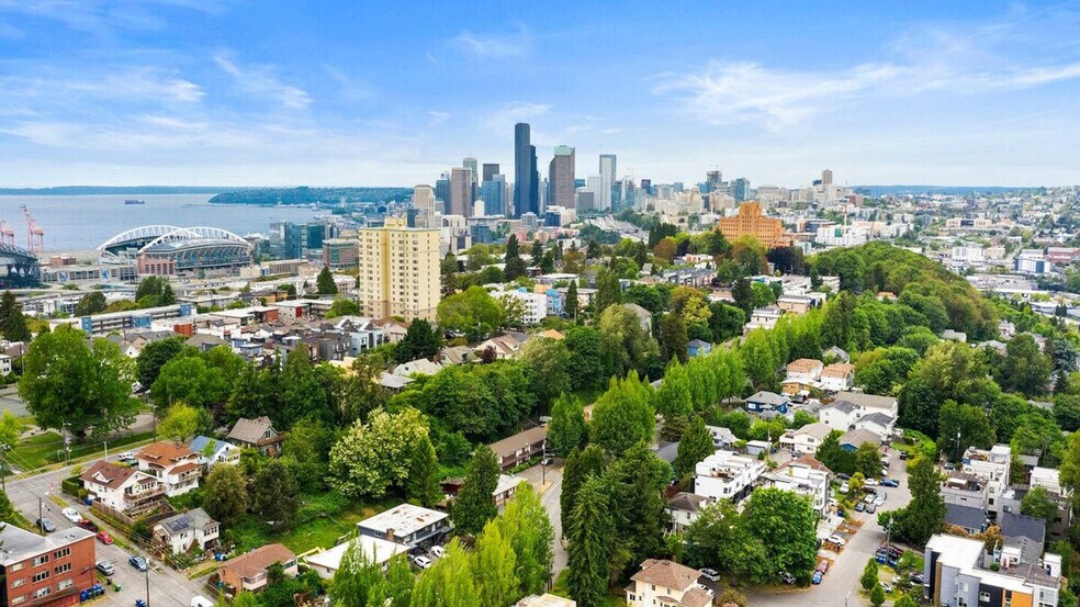 Building Photo - 1710 S McClellan St