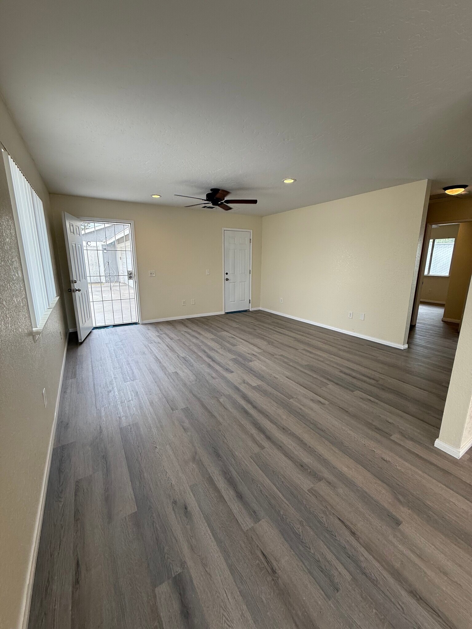 Building Photo - 13965 Smoketree St