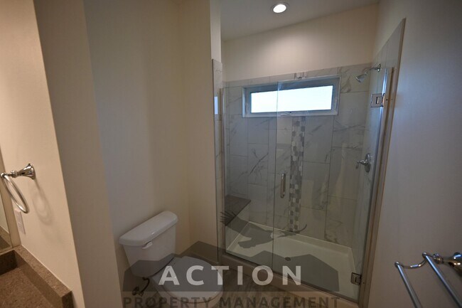Building Photo - 3 bed 2 bath home in Solana, Sequim