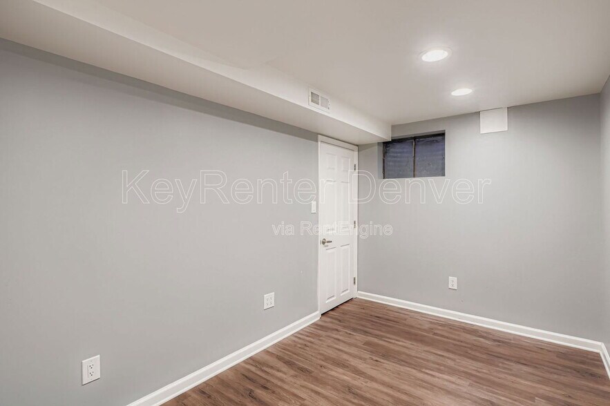 Building Photo - 10503 W 62nd Pl