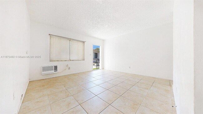 Building Photo - 2499 SW 27th St