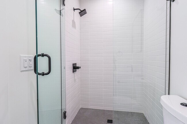 Building Photo - 4 Bed | 4.5 Bath | 2024 Construction | Tow...
