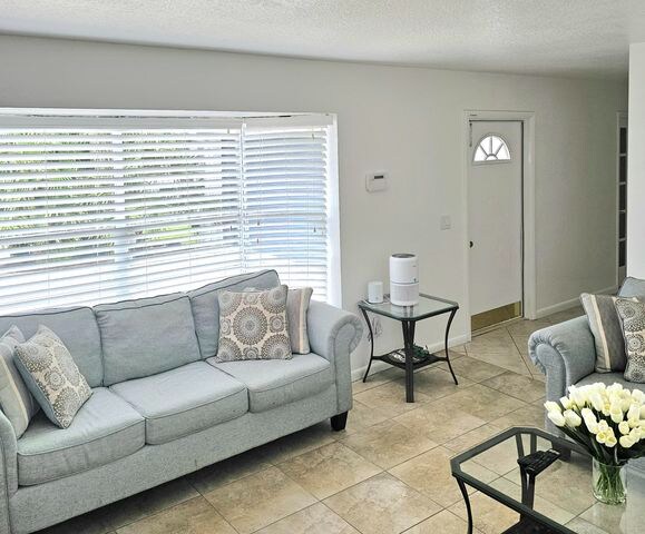 Building Photo - 12191 Broadleaf Ct