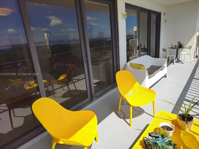 Building Photo - 5701 Biscayne Blvd
