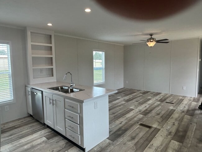 Building Photo - New Home! 3 Bedroom/2 Bath