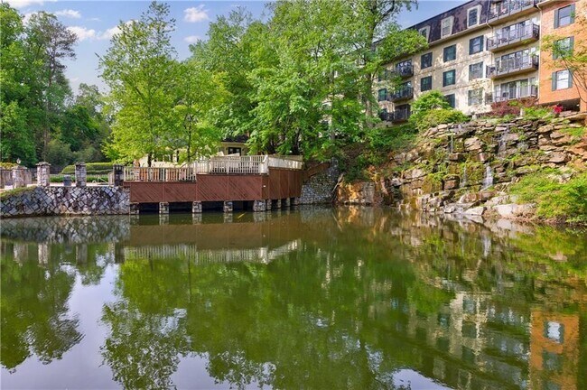 Building Photo - 27306 Plantation Dr NE