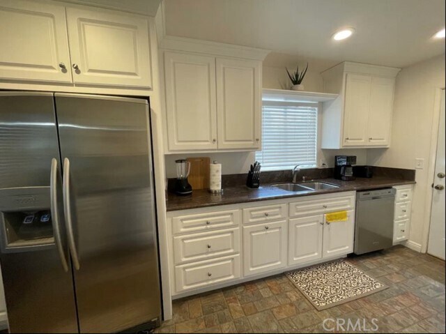 Building Photo - 9180 Penny Dr