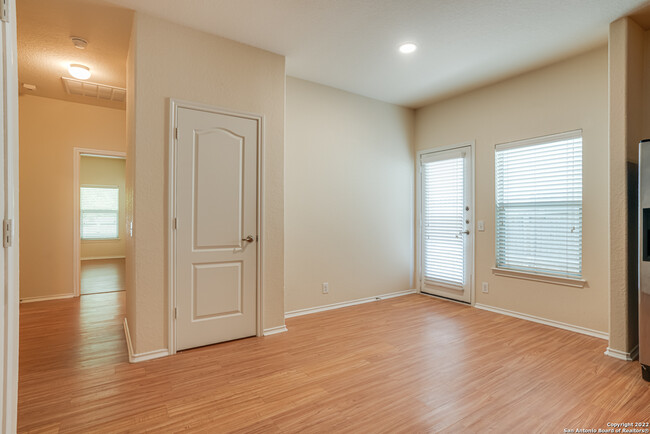 Building Photo - 8519 Pecan Cross
