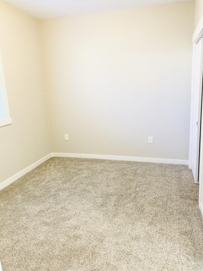 Building Photo - 4510 13th Ave SE