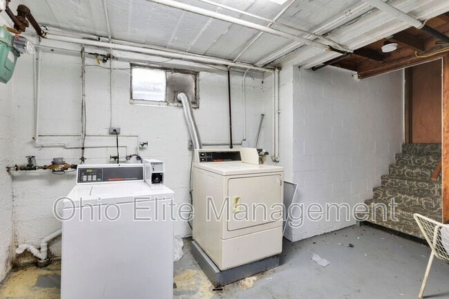 Building Photo - 1037 Binns Blvd