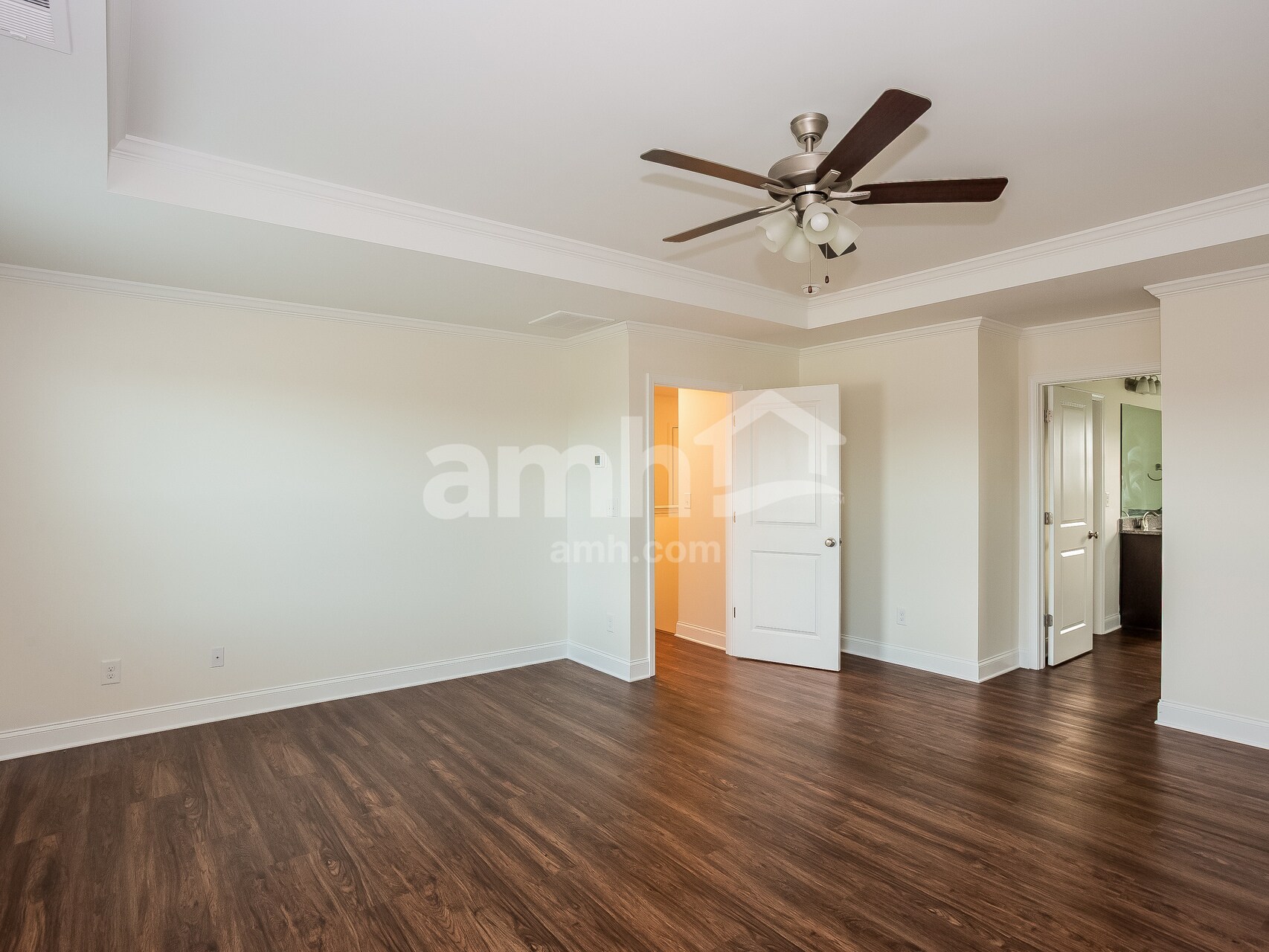Building Photo - 144 Twin River Dr
