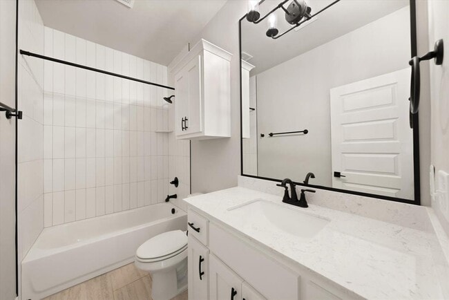 Building Photo - 8732 Beechgrove Dr