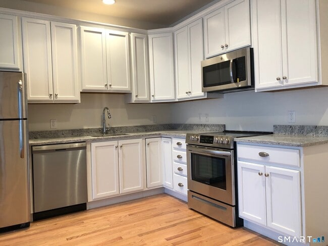 Building Photo - 35 Old Quarry Rd