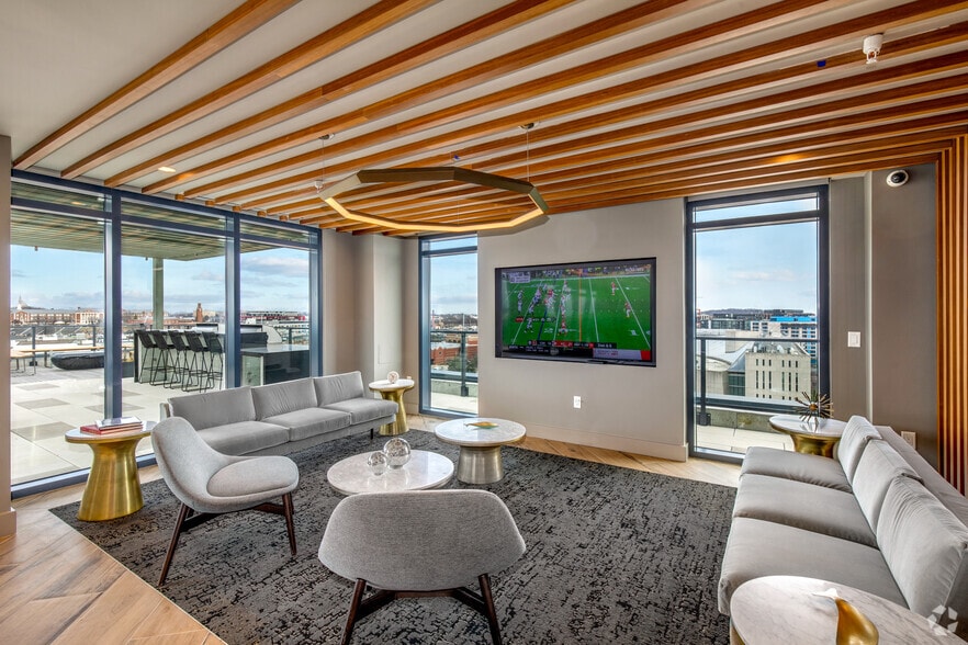 Sky Lounge - Tribeca NOMA