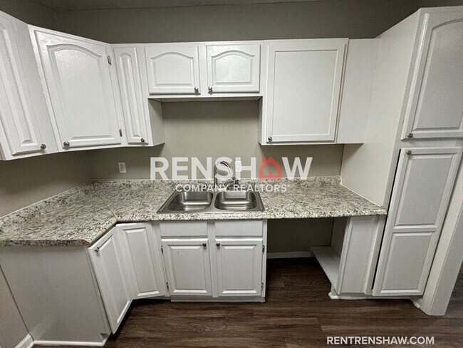 Building Photo - 1272 Semmes St