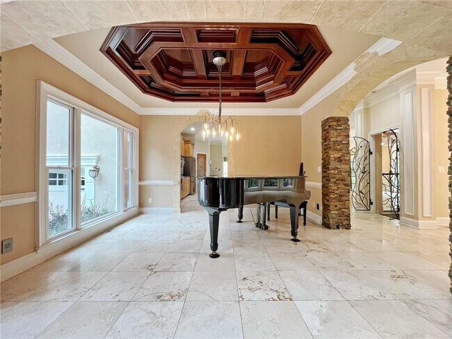 Building Photo - 6709 Wooded Cove Ct