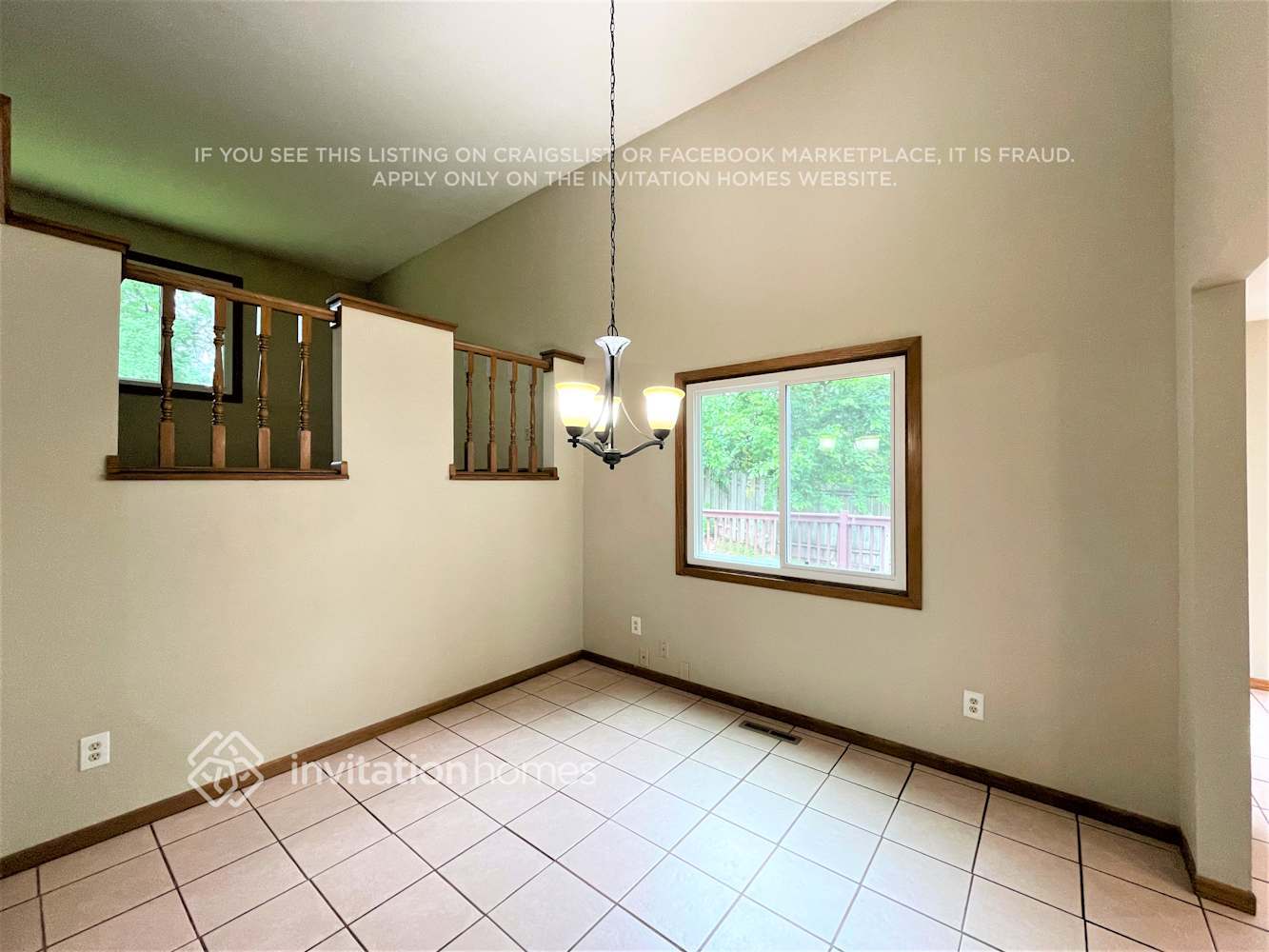 Building Photo - 5325 W 140th St