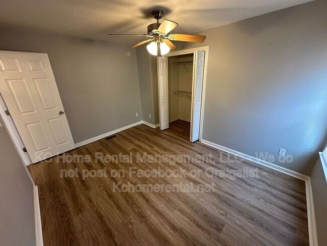 Building Photo - 4045 S Minnie St