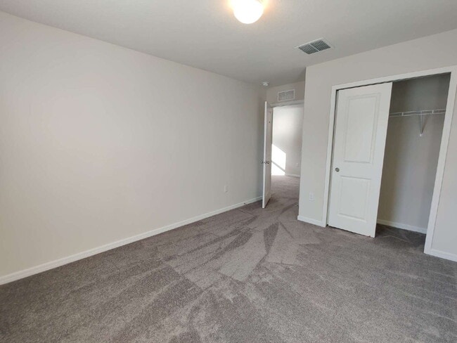 Building Photo - 30095 Skylark Dr