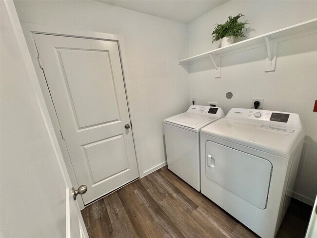 Building Photo - 40962 Seasoned Oak Ln