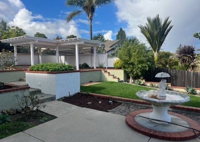 Building Photo - Beautiful Remodeled Home in highly desirable Laguna Lake Neighborhood