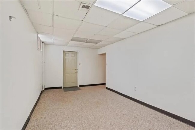 Building Photo - 149 Fairfax Rd