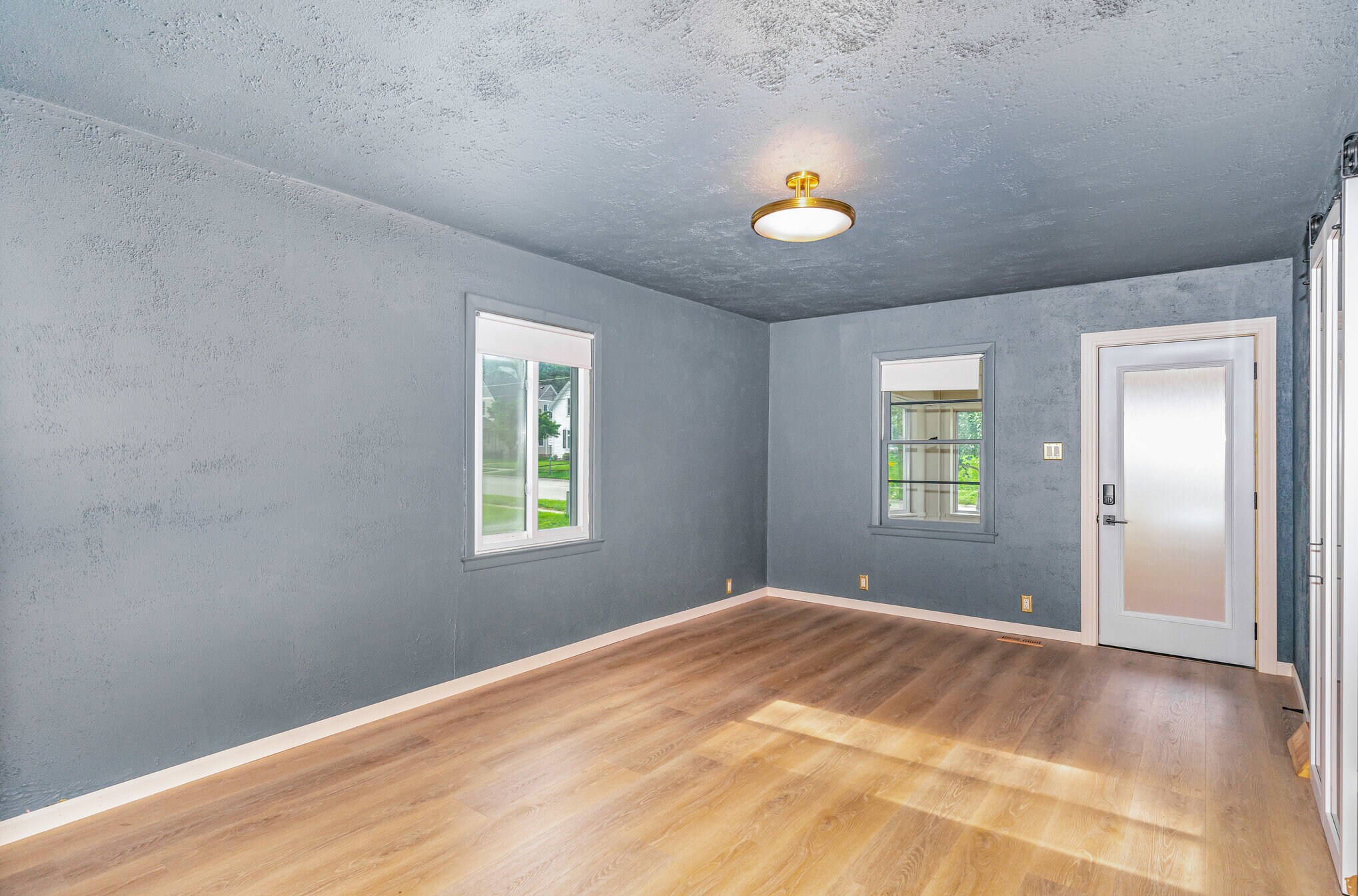 Building Photo - 1405 S Park St