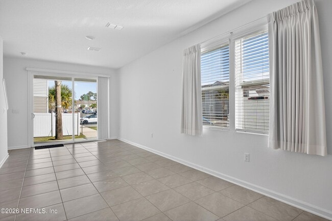 Building Photo - 125 Elmhurst Ln