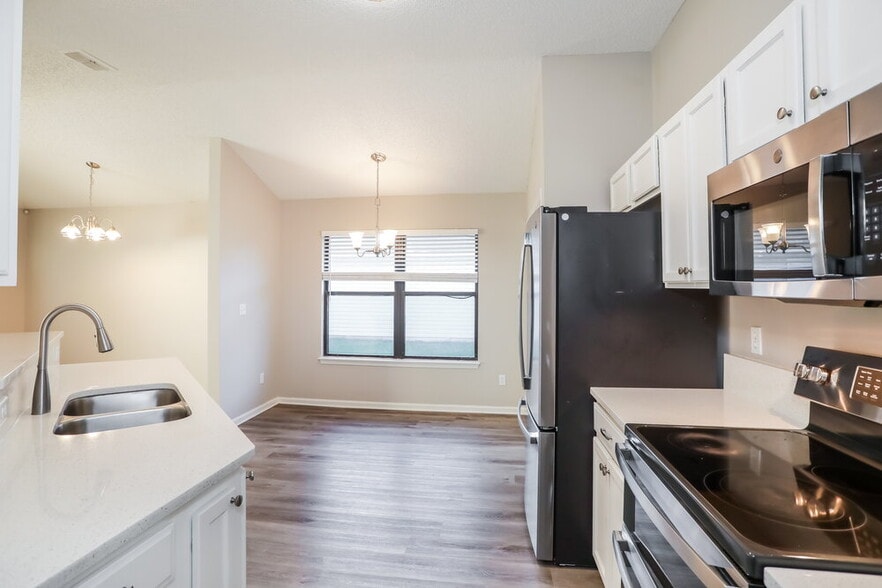 Building Photo - 2712 Secret Harbor Dr