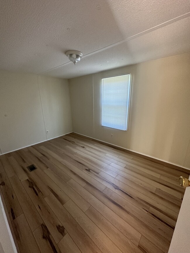 Building Photo - 5030 Denton Rd