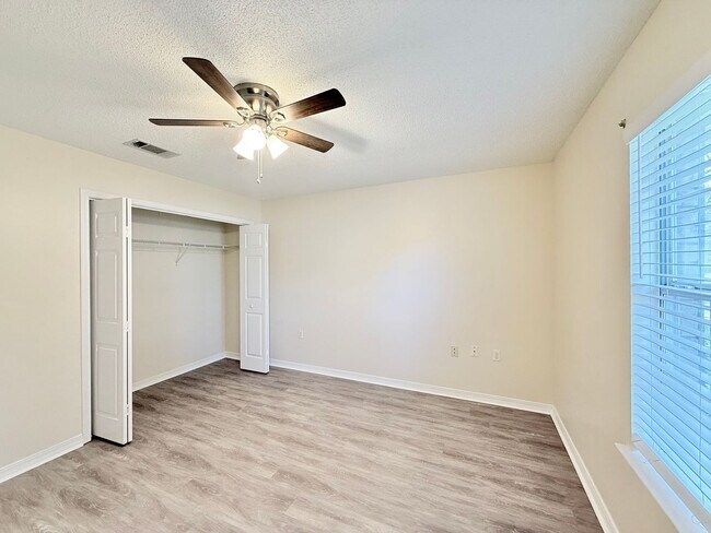 Building Photo - Spacious 3-Bedroom Home Near NAS Whiting Field