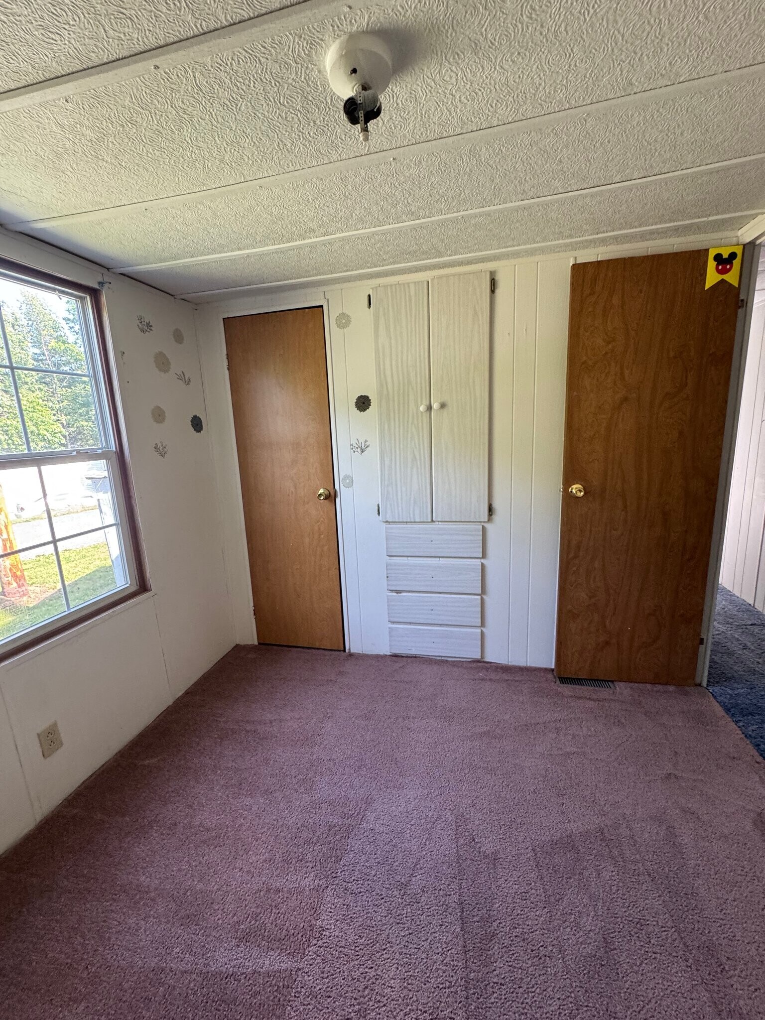 Building Photo - 101 Breezewood Park Rd