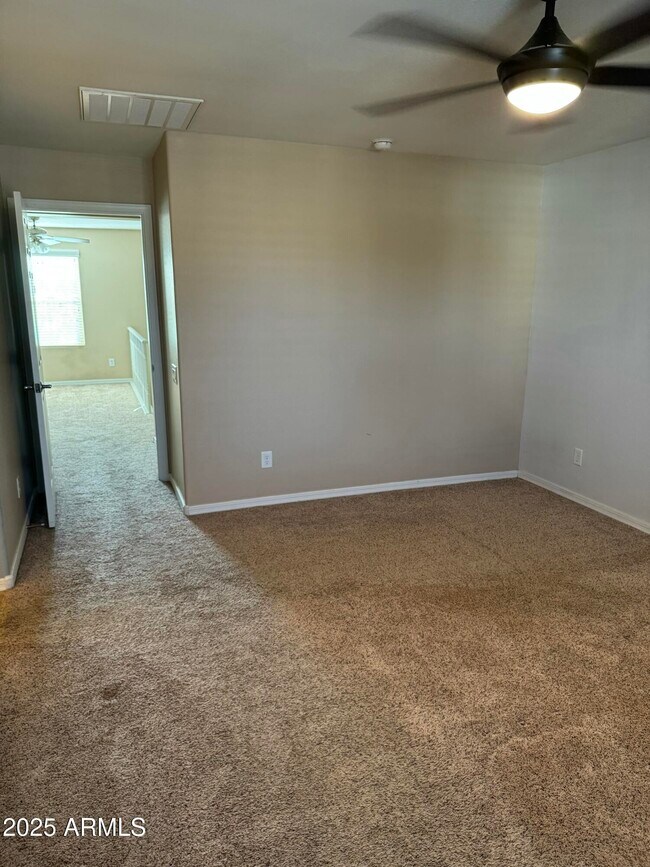 Building Photo - 11009 E Sutter Ave