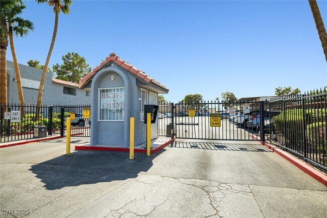 Building Photo - 5191 Caliente St