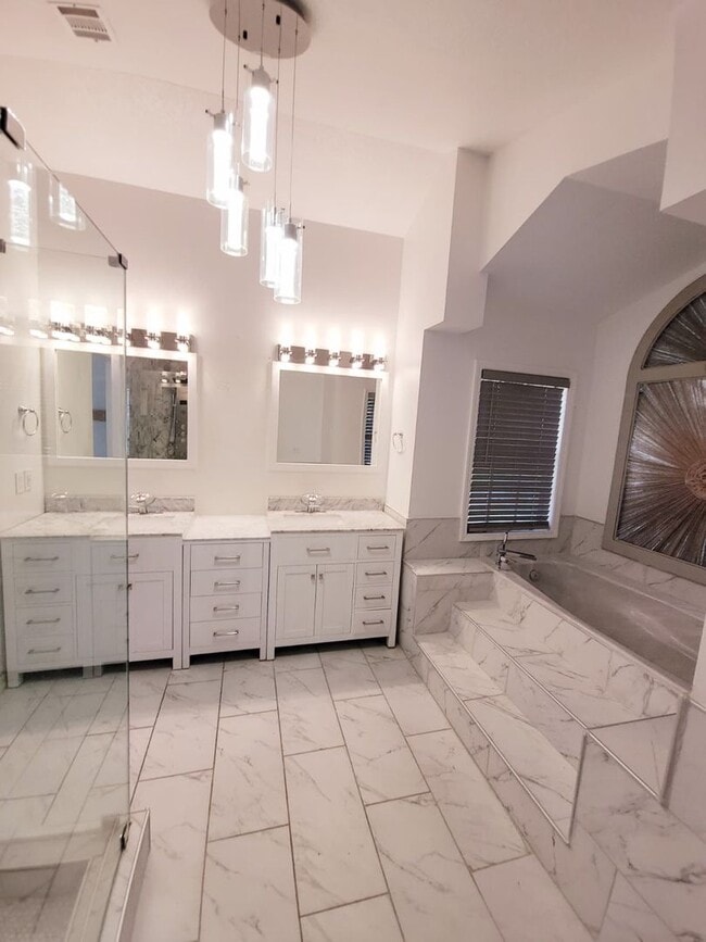 Building Photo - For Rent | Hidden Glen Community | 4 Bed, ...