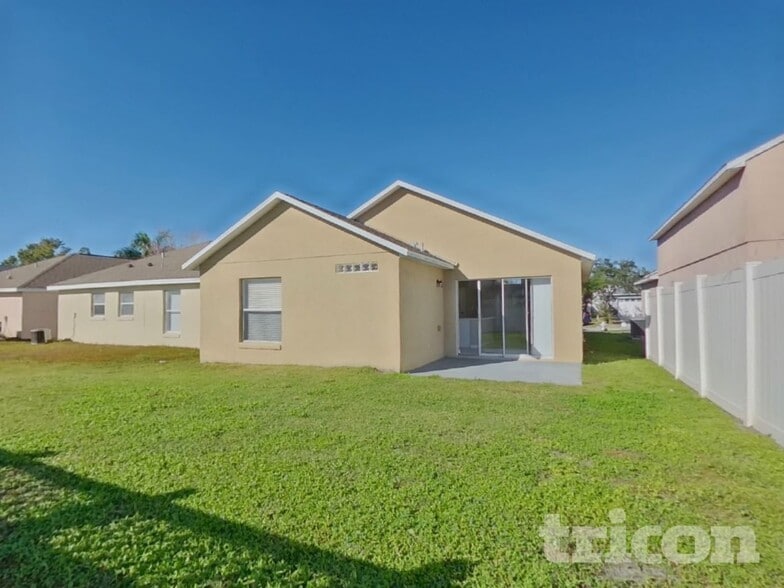 Building Photo - 2412 Cedarfield Ln