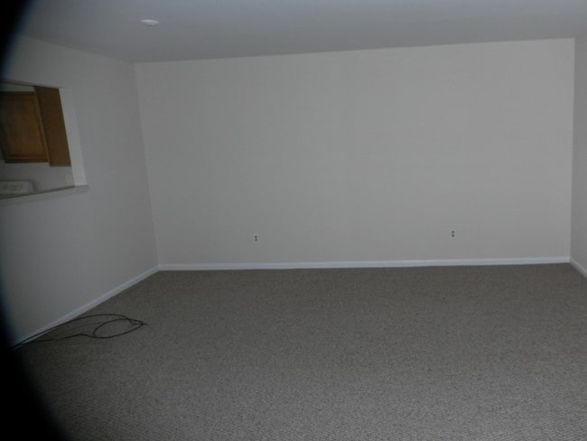 Building Photo - 5041 E Woodmill Dr