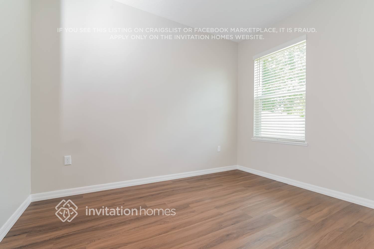 Building Photo - 5630 Silver Thistle Ln