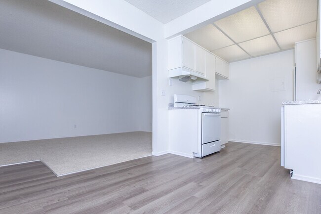 Building Photo - Belinda Apartment Homes