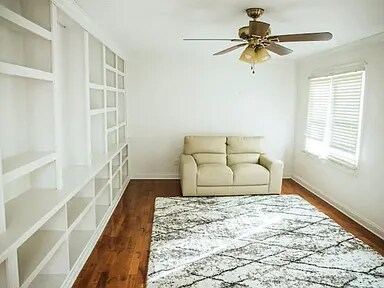 Building Photo - 1932 Lake Lucerne Dr SW