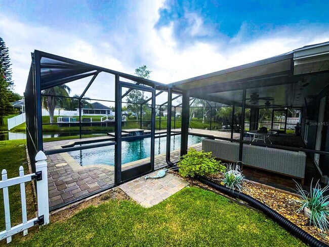 Building Photo - 1653 Lagoon Pl