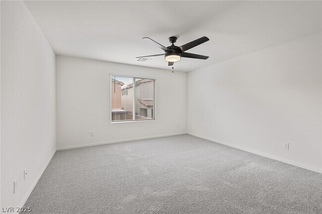 Building Photo - 10971 Meridian Flds Ave