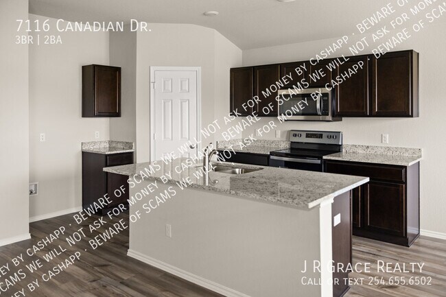 Building Photo - 7116 Canadian Dr